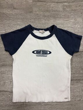 Short-Sleeve Raglan Tee - White & Navy